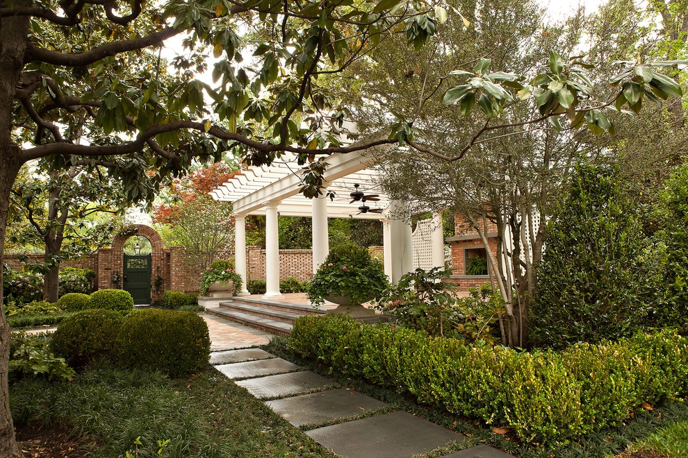 Elegant Park Cities Property by Southern Botanical, Inc. - Photo 8