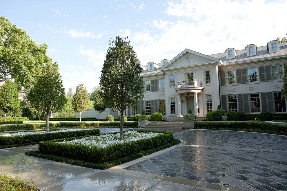 Luxurious Landscape by Southern Botanical, Inc. - Photo 2