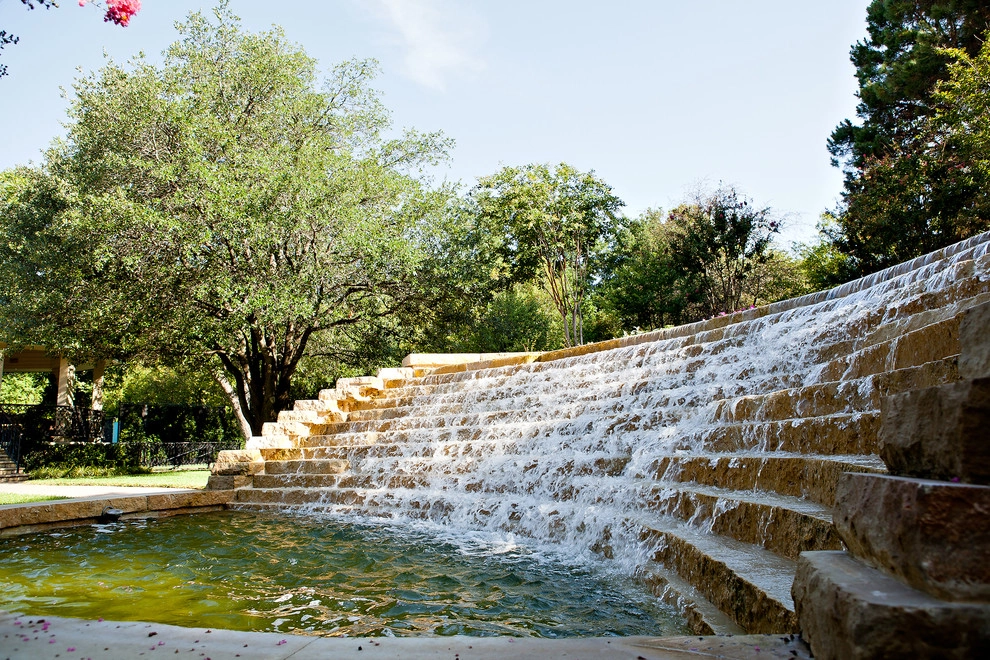 Park Cities Grand Estate by Southern Botanical, Inc. - Photo 4
