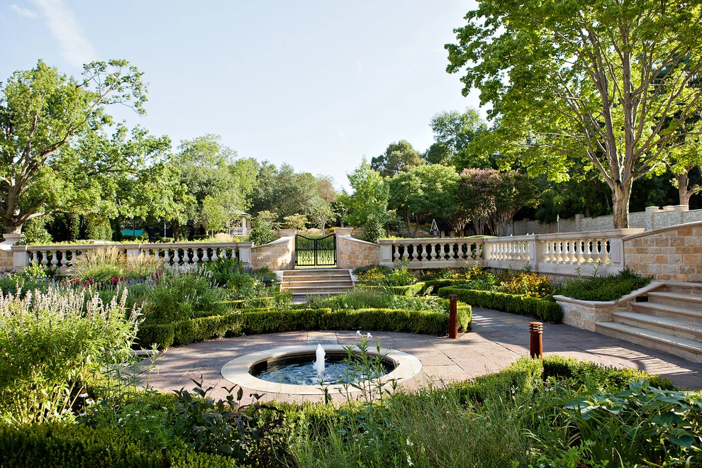 Park Cities Grand Estate by Southern Botanical, Inc. - Photo 2
