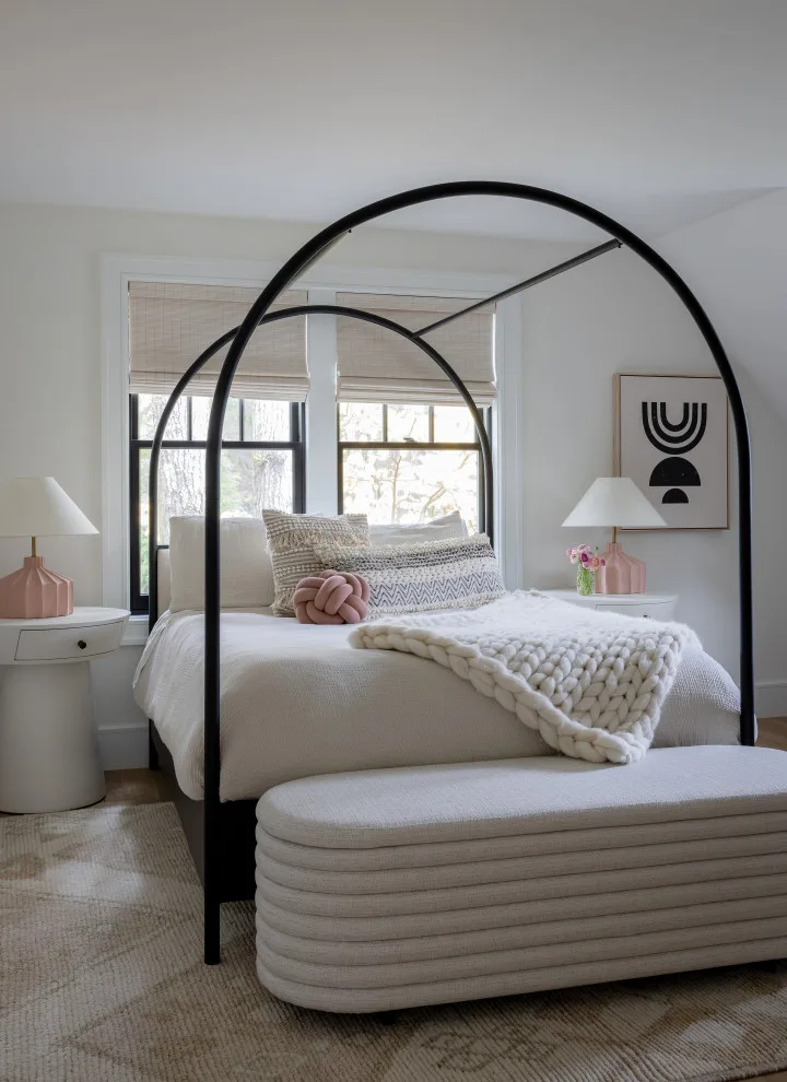 Wellesley Home by Shari Pellows Interiors - Photo 2