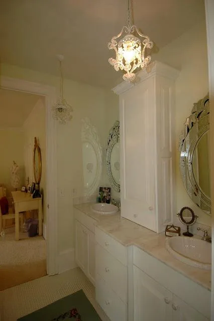 White Residence by Gingerly Done - Photo 9