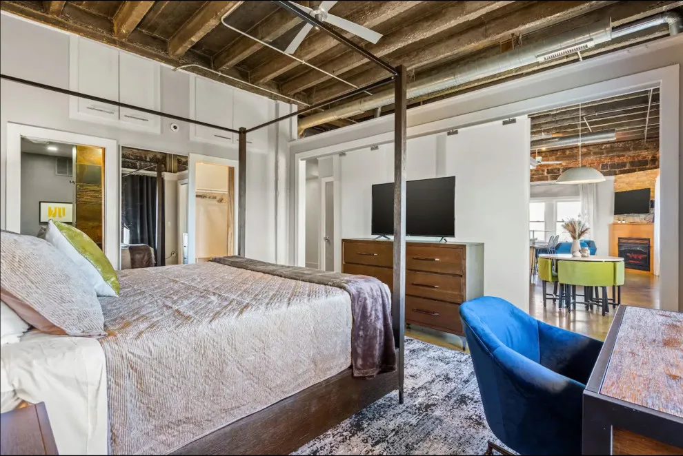 Whitehall Rooftop Suite by Dh Design Studio - Photo 2