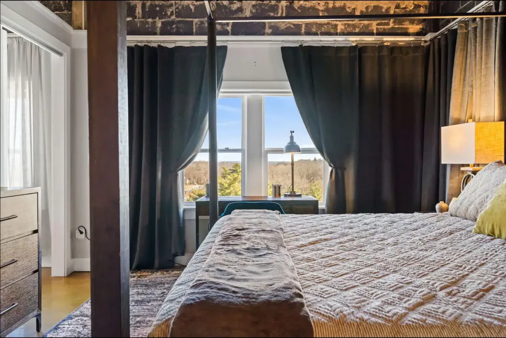 Whitehall Rooftop Suite by Dh Design Studio - Photo 3