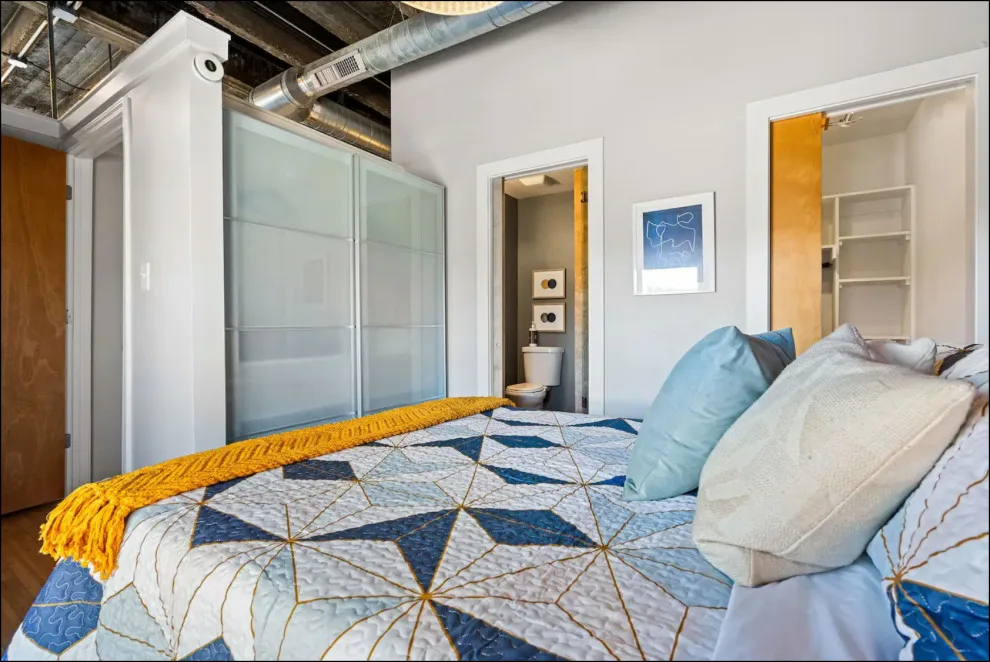 Whitehall Rooftop Suite by Dh Design Studio - Photo 8