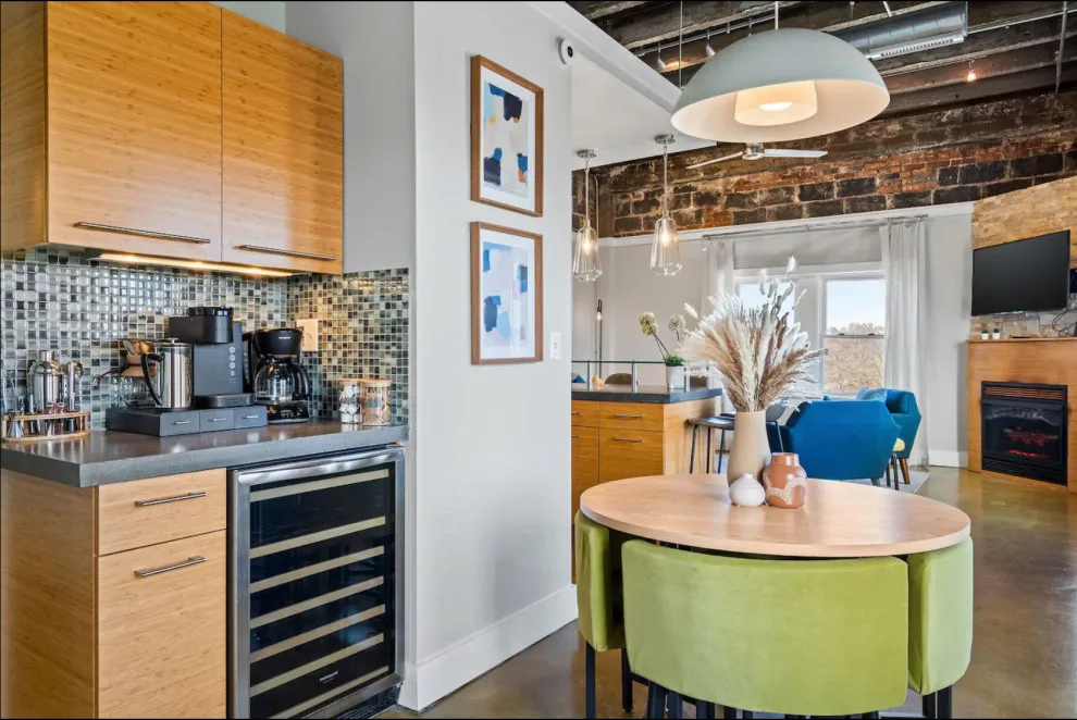 Whitehall Rooftop Suite by Dh Design Studio - Photo 4