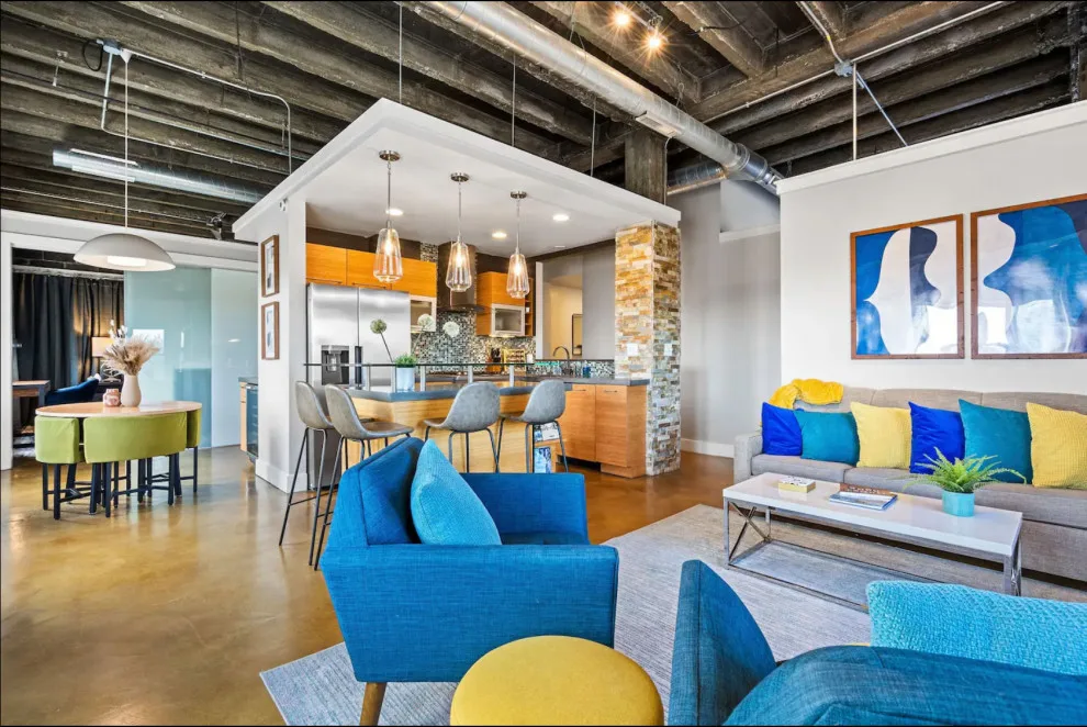 Whitehall Rooftop Suite by Dh Design Studio - Photo 9