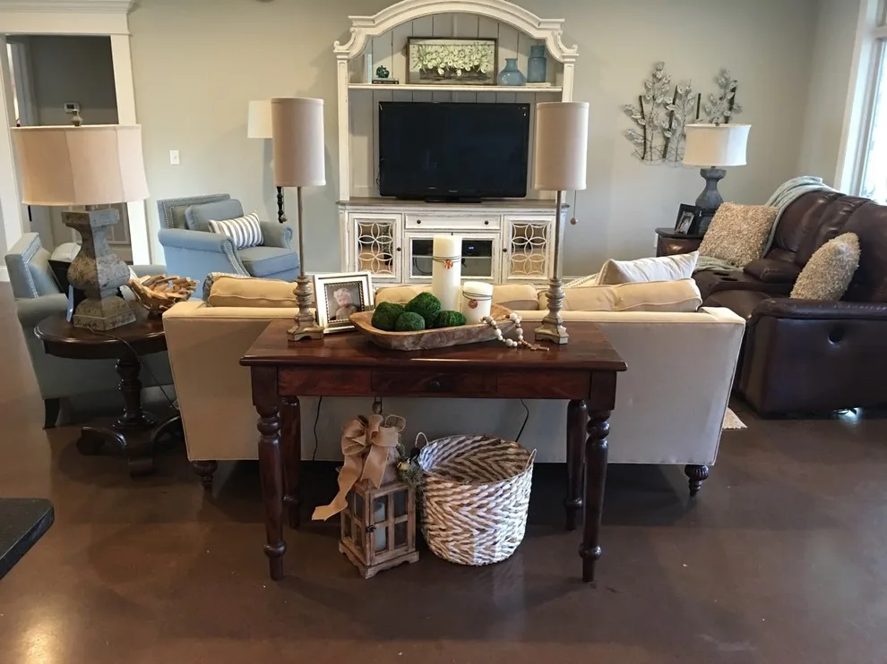 Complete Shabby Chic Home Design by First Street Interiors - Photo 11