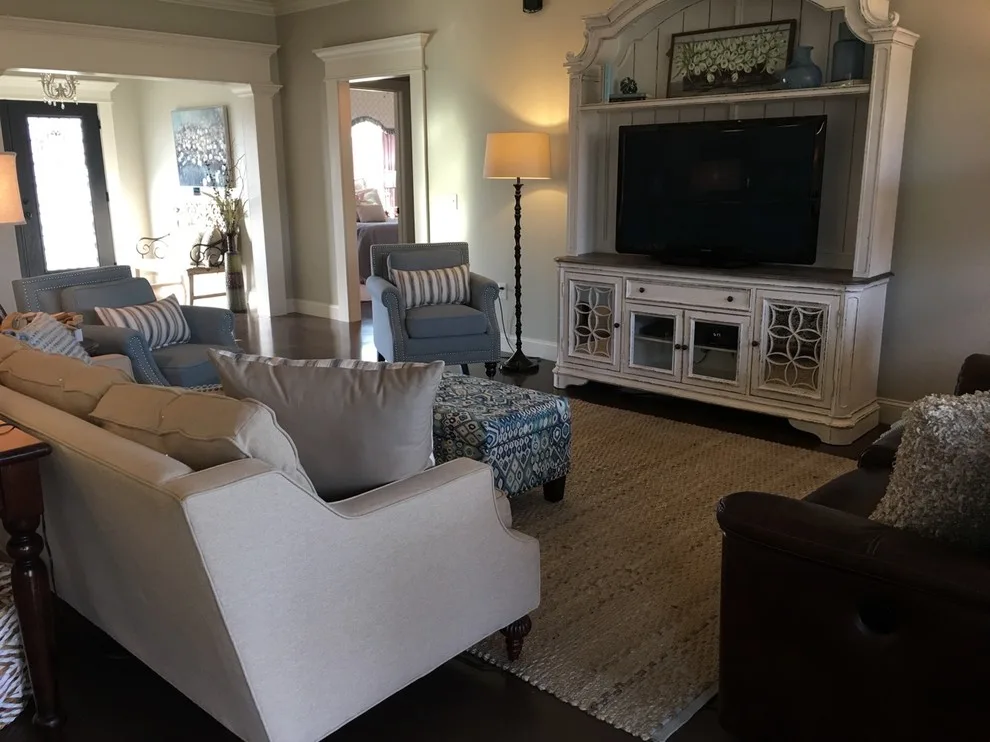 Complete Shabby Chic Home Design by First Street Interiors - Photo 4