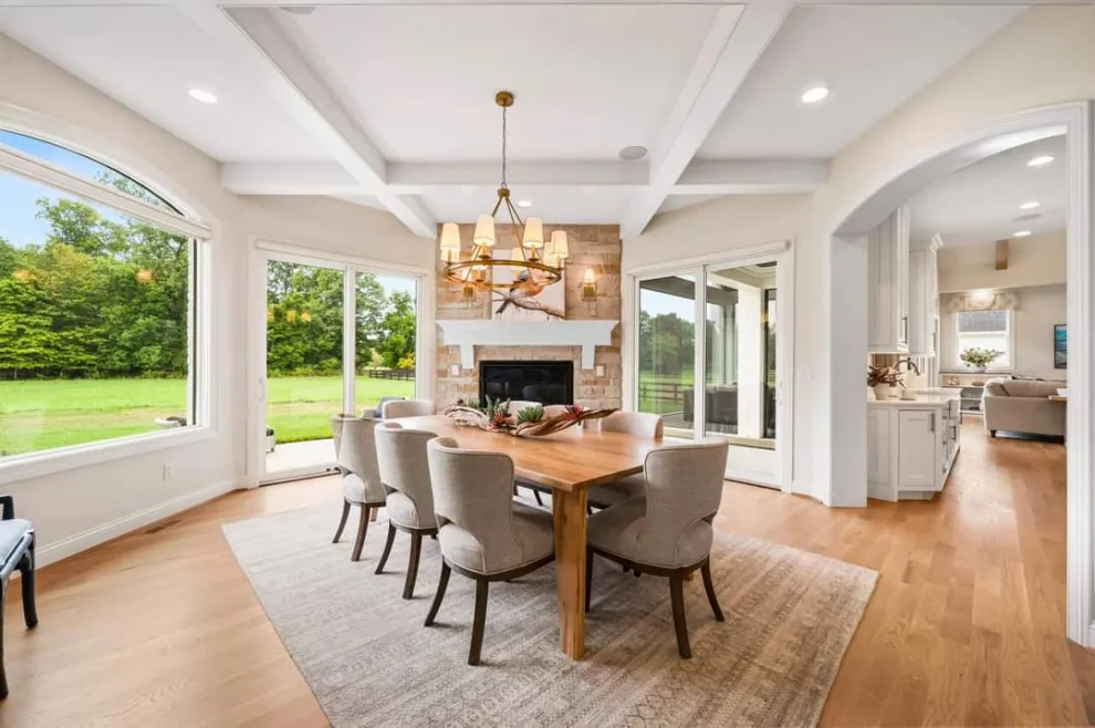 Wieland Stone Columns Homearama by Interiors821, LLC - Photo 14