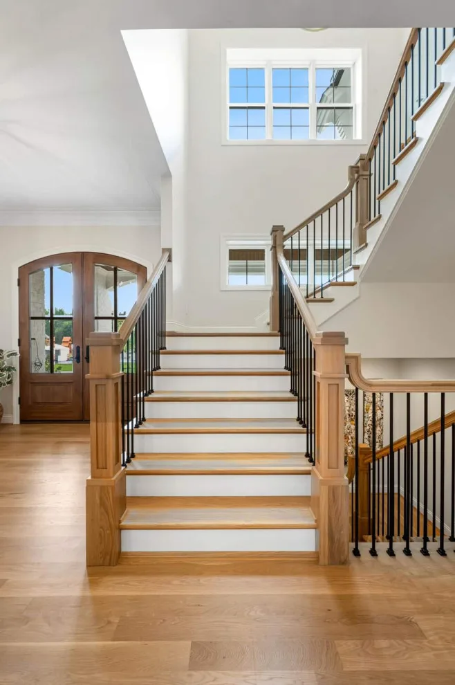 Wieland Stone Columns Homearama by Interiors821, LLC - Photo 95