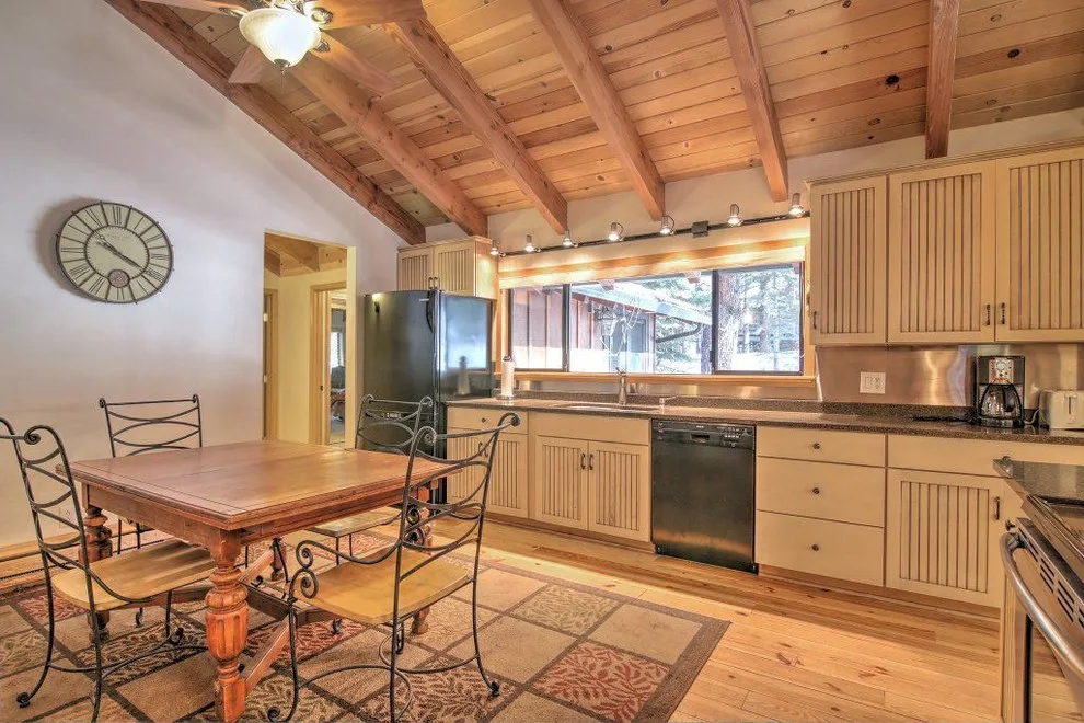 Forest Grove by Talie Jane Interiors & Construction - Photo 20