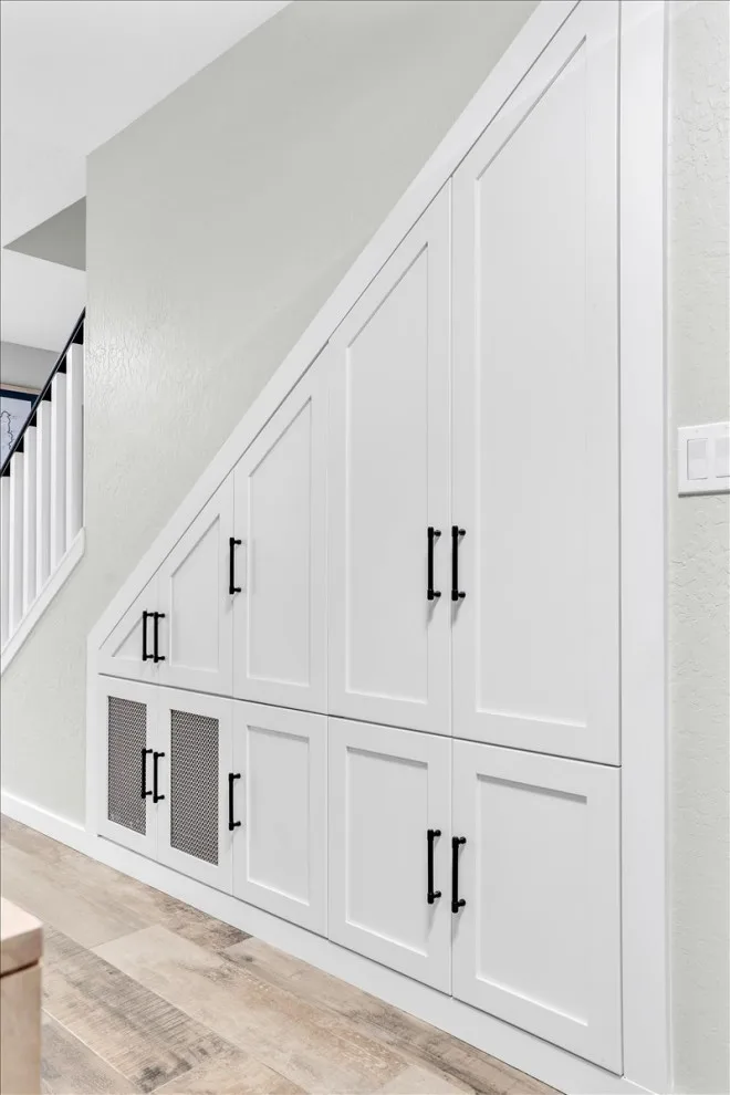 Twisting Path by Talie Jane Interiors & Construction - Photo 12
