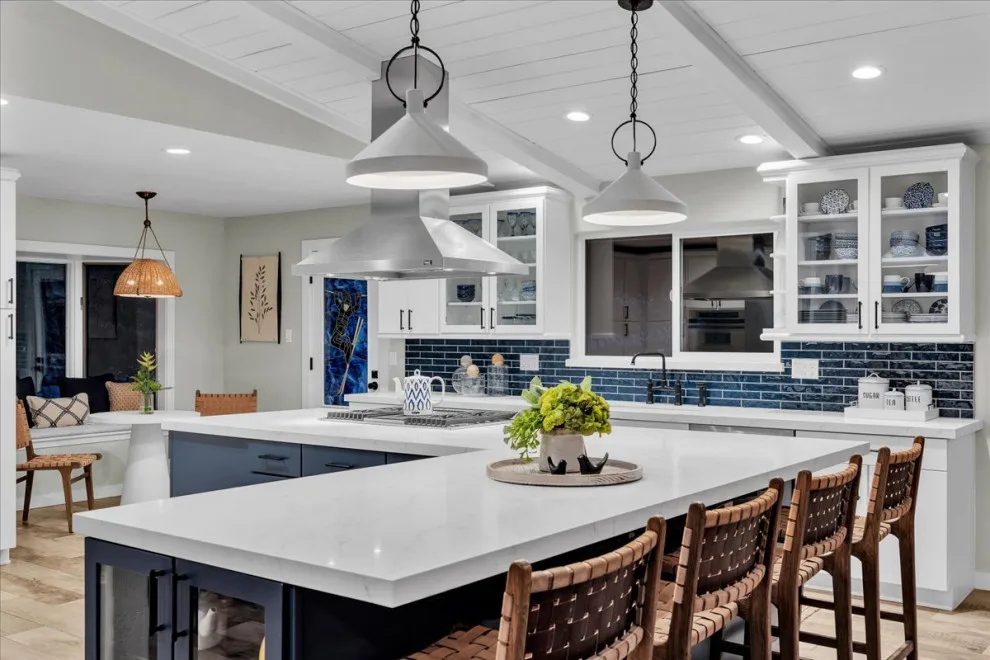 Twisting Path by Talie Jane Interiors & Construction - Photo 7