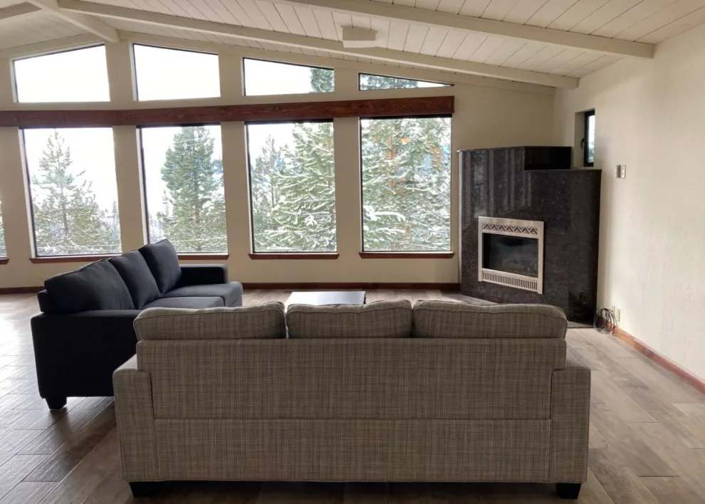 Twisting Path by Talie Jane Interiors & Construction - Photo 3