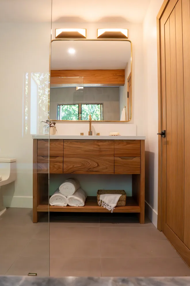 Witherby - Restrooms by Acacia + Spruce - Photo 22