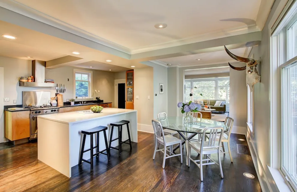 Dave Johnson Interiors - Photo 8