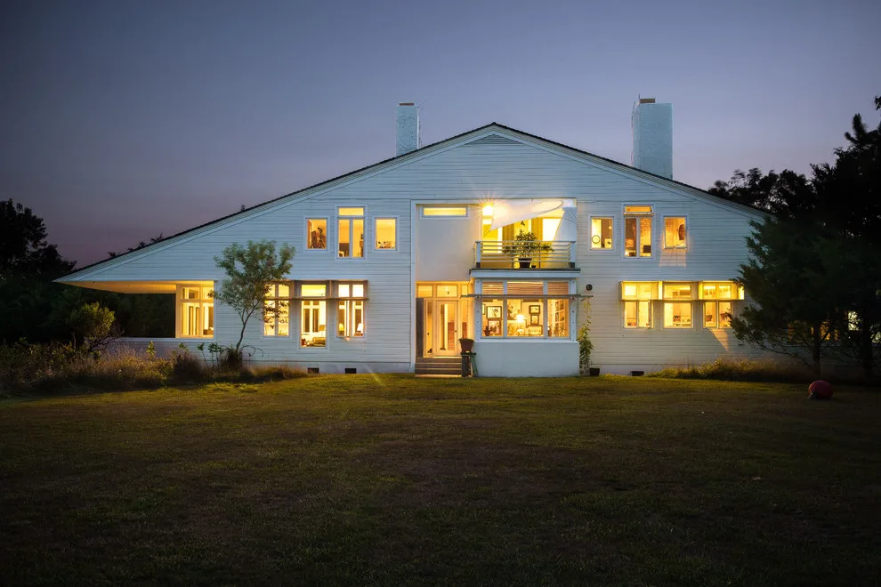 Contemporary Agricultural Home by David D. Quillin Architecture - Photo 19