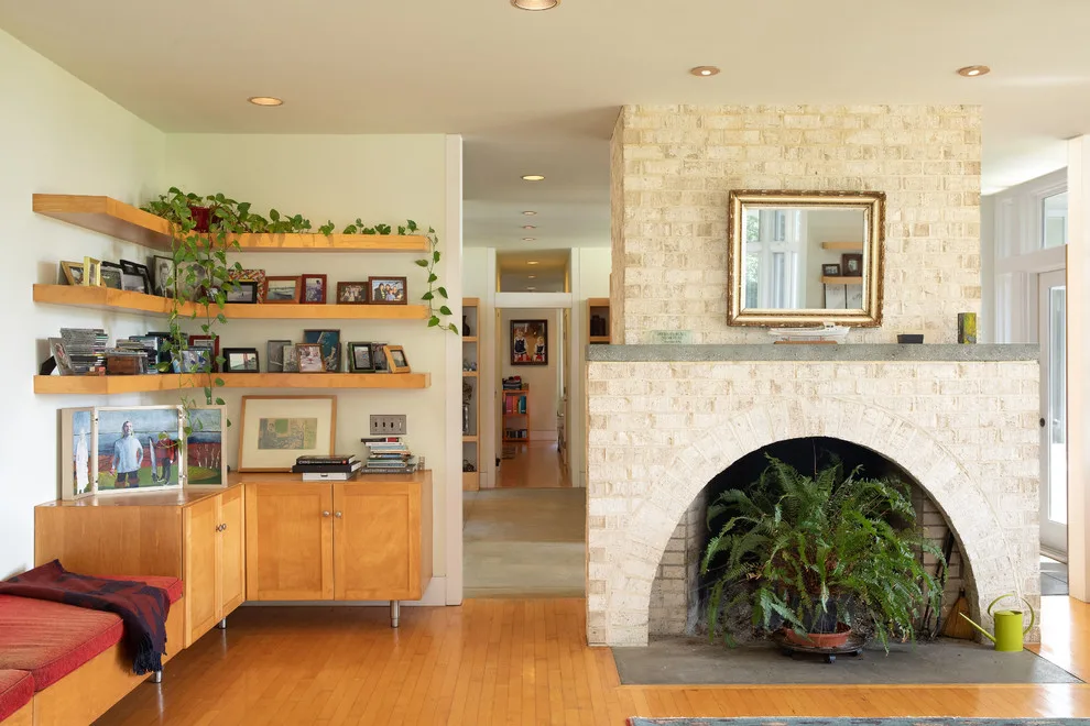 Contemporary Agricultural Home by David D. Quillin Architecture - Photo 12