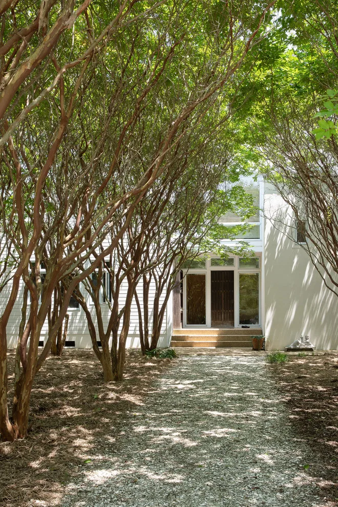 Contemporary Agricultural Home by David D. Quillin Architecture - Photo 13