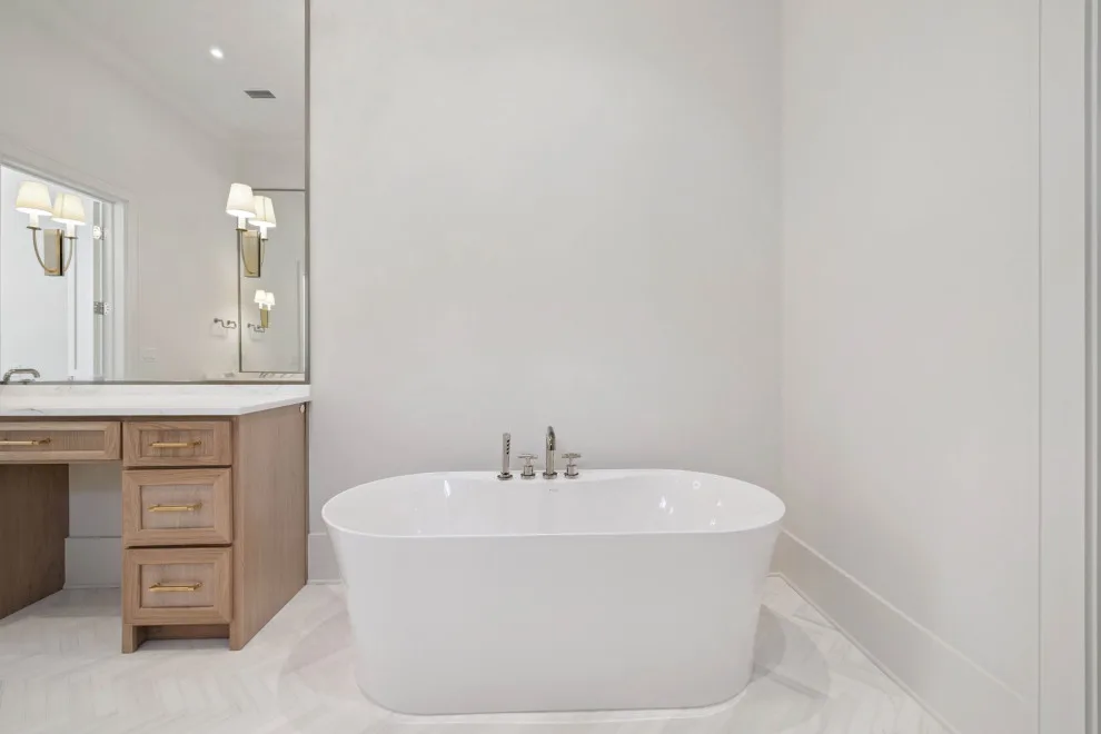 Regatta Villa by Bob Chatham Custom Home Design - Photo 18