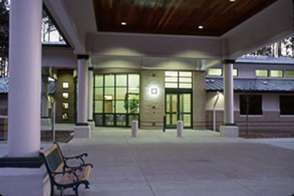 Wagnon Healthcare Center by Barley|Pfeiffer Architecture - Photo 4