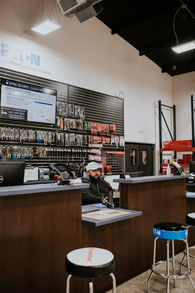 Elliott Electric Distribution by Williamson Architecture - Photo 4