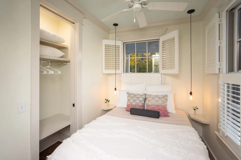 Duplex on Washington Street by Allison Ramsey Architects - Photo 17