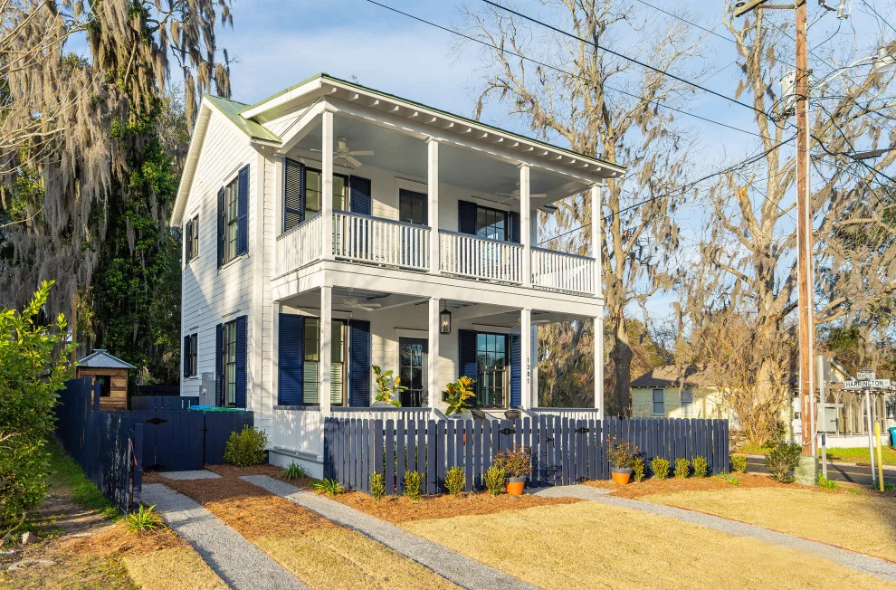 Duplex on Washington Street by Allison Ramsey Architects - Photo 9
