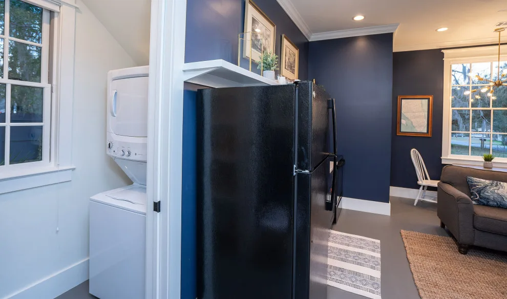 Duplex on Washington Street by Allison Ramsey Architects - Photo 28