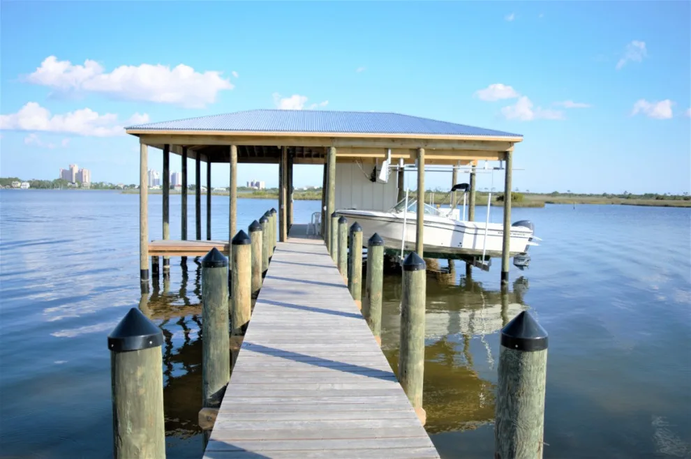 Waterside Cabin by Bob Chatham Custom Home Design - Photo 18