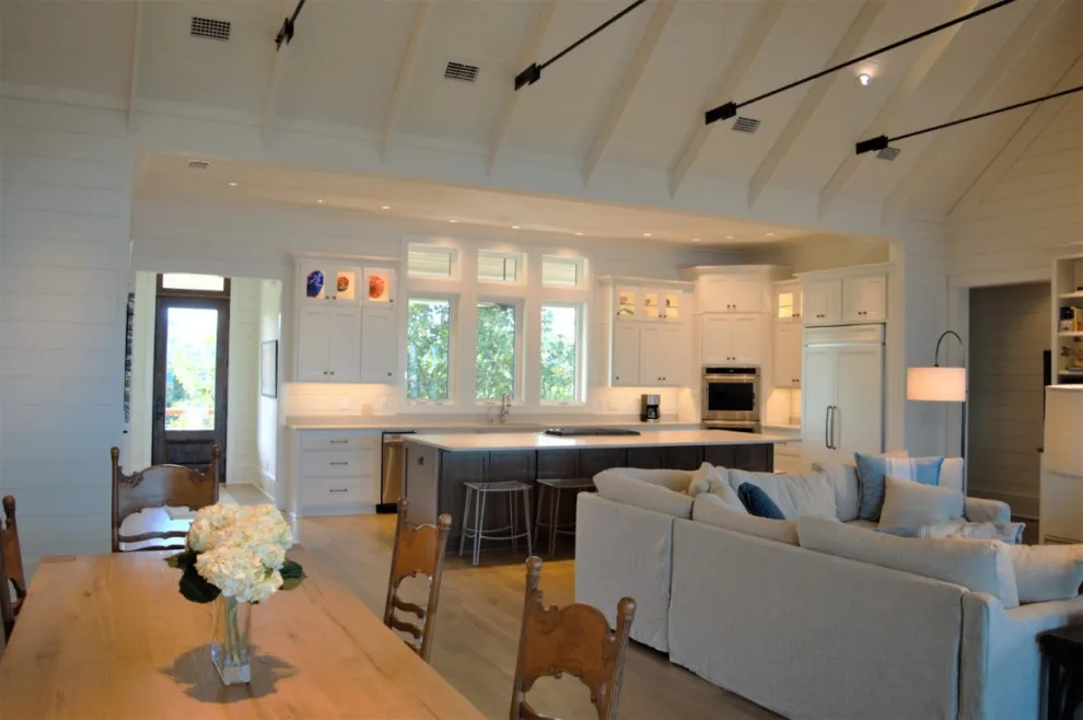 Waterside Cabin by Bob Chatham Custom Home Design - Photo 27