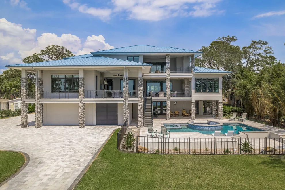 Luxury Home by the Waterfront by Shorelines Design Group - Photo 28