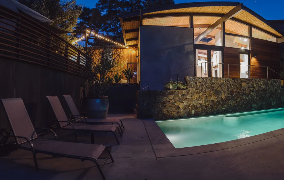 Waveview, Topanga, California by GLYNNdesignbuild - Photo 23