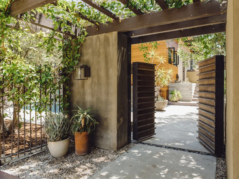 Waveview, Topanga, California by GLYNNdesignbuild - Photo 14