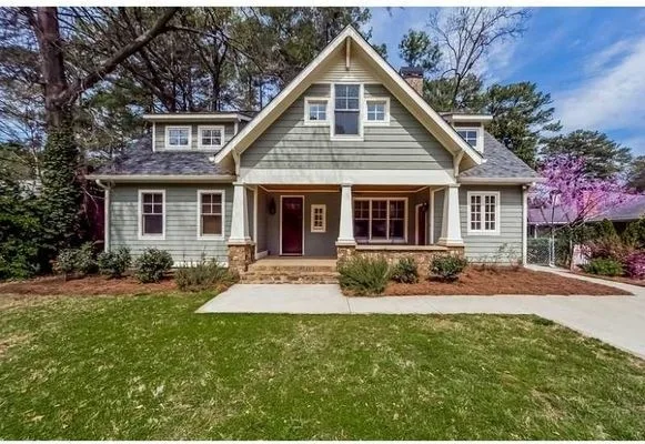 Atlanta Upper Level Extension Enhances Curb Appeal by Cynthia Karegeannes, Registered Architect - Photo 9