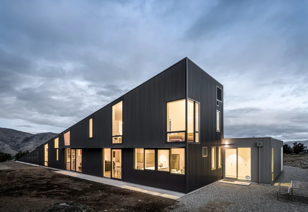 Inclined Home by Actual Architecture Company - Photo 7