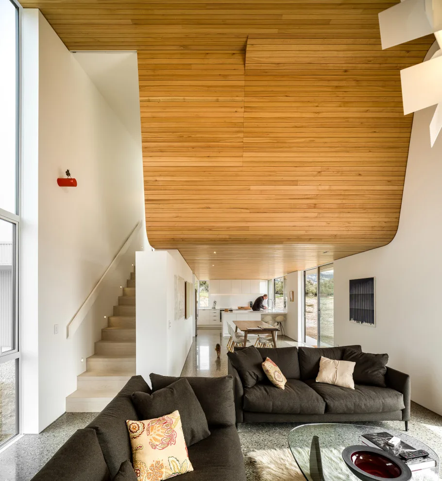 Inclined Home by Actual Architecture Company - Photo 5