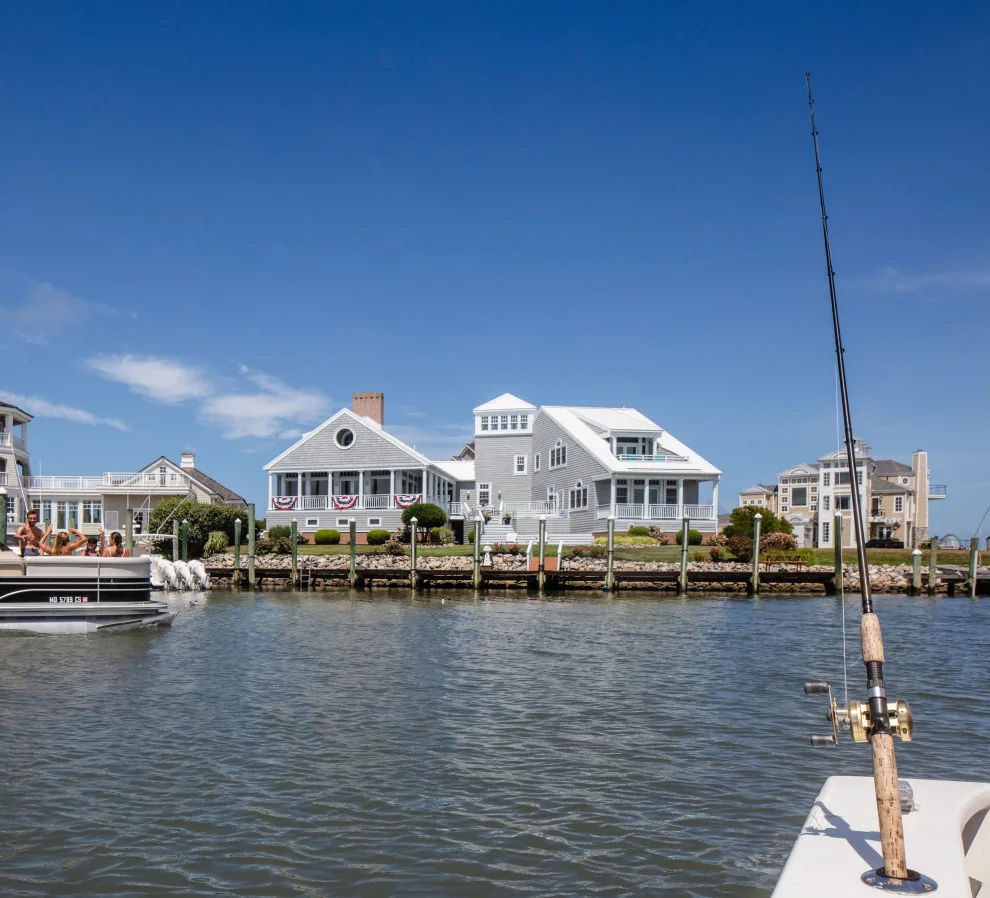 Waterside Coastal Home by David D. Quillin Architecture - Photo 6
