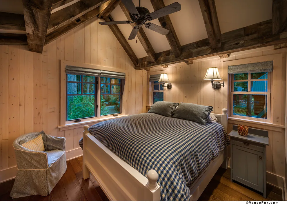 Shoreline Cottage Retreat by Todd Gordon Mather Architect - Photo 11