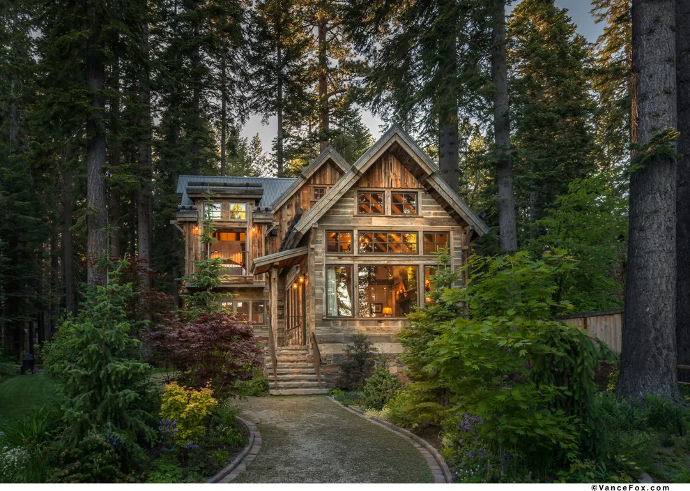 Shoreline Cottage Retreat by Todd Gordon Mather Architect - Photo 14