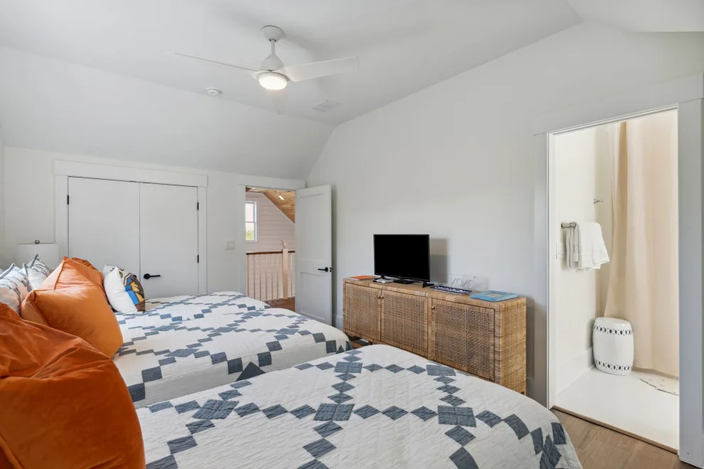 Wadmalaw Island White Hall by Allison Ramsey Architects - Photo 28