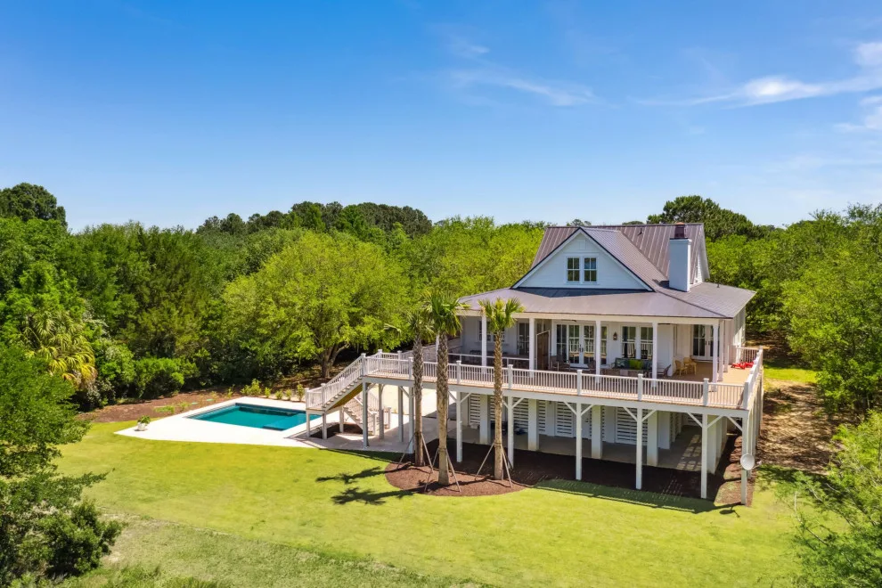 Wadmalaw Island White Hall by Allison Ramsey Architects - Photo 37