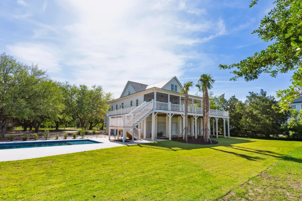 Wadmalaw Island White Hall by Allison Ramsey Architects - Photo 56