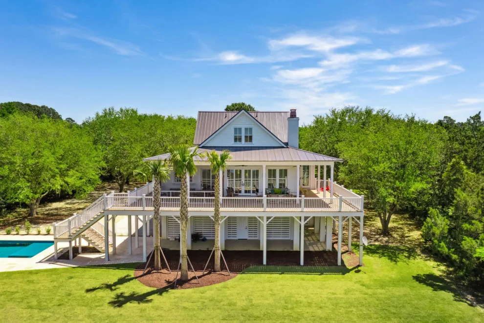 Wadmalaw Island White Hall by Allison Ramsey Architects - Photo 55