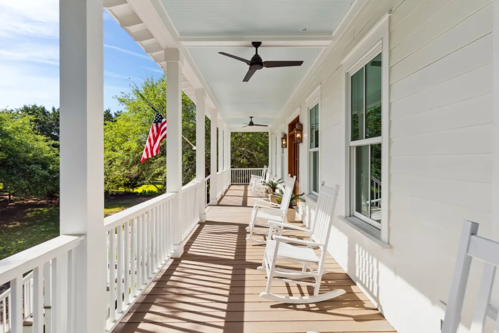 Wadmalaw Island White Hall by Allison Ramsey Architects - Photo 40