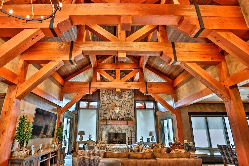 Whitetail Lodge Home by J Truex Architecture - Photo 3