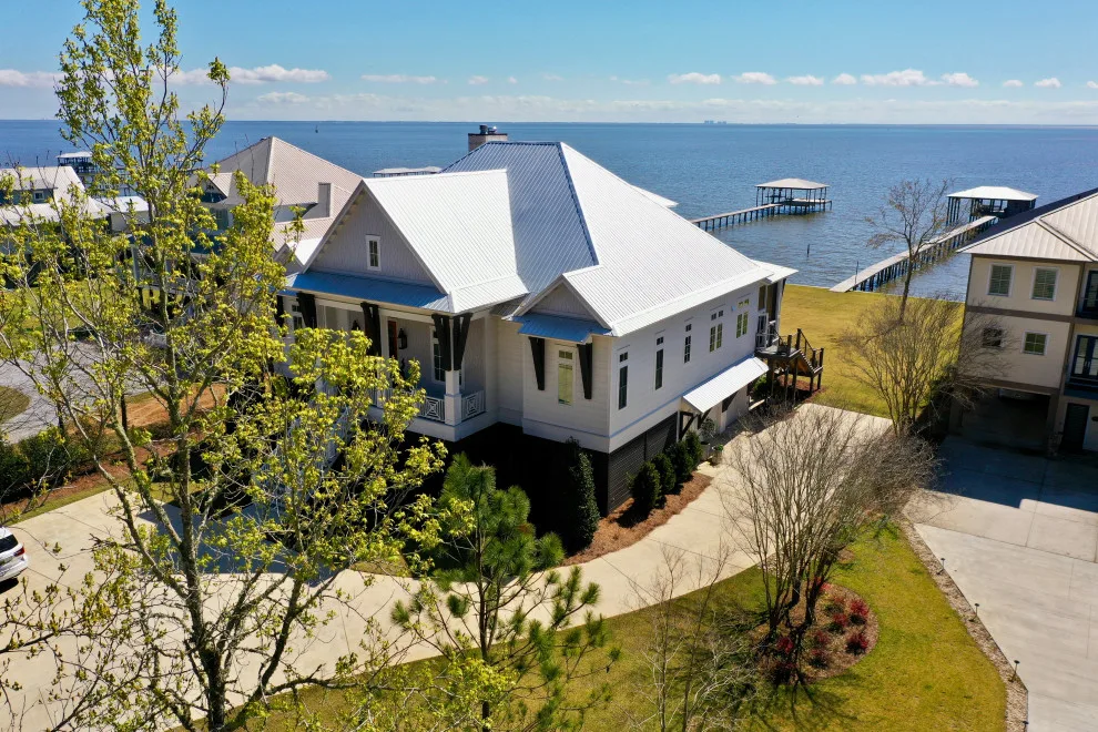 Willow Avenue by Bob Chatham Custom Home Design - Photo 16
