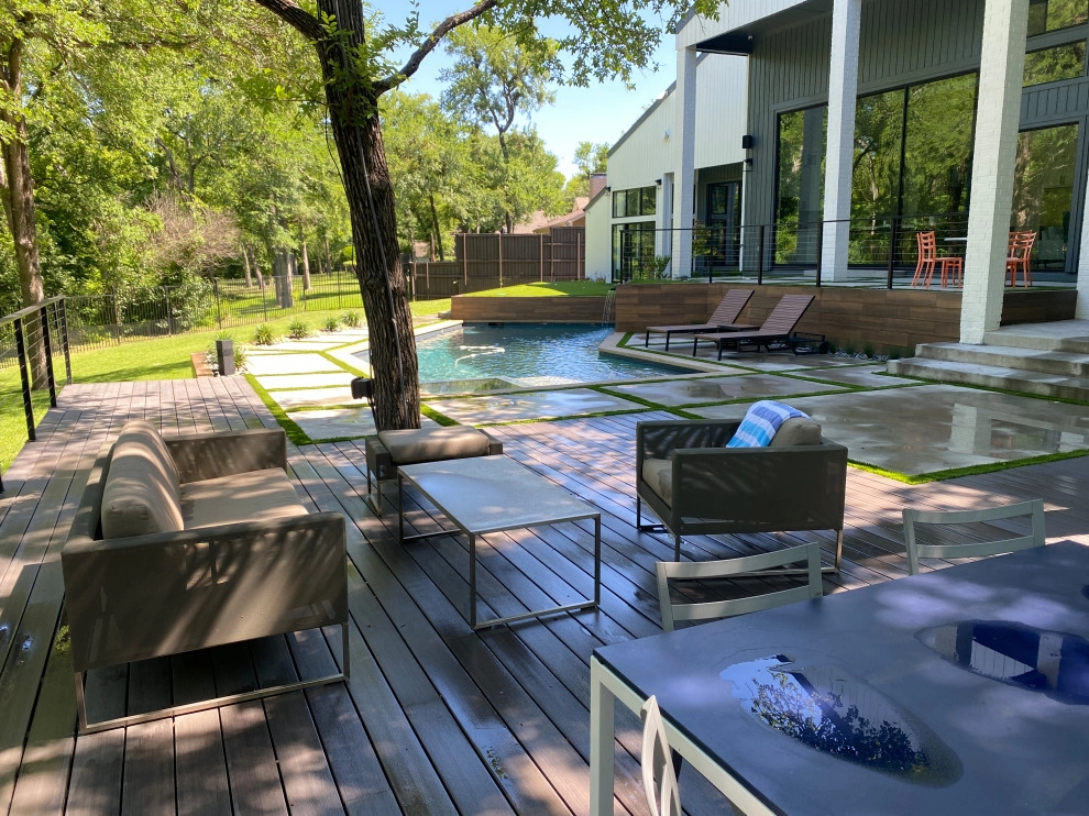 Riverview by Star Of Texas Landscape - Photo 4