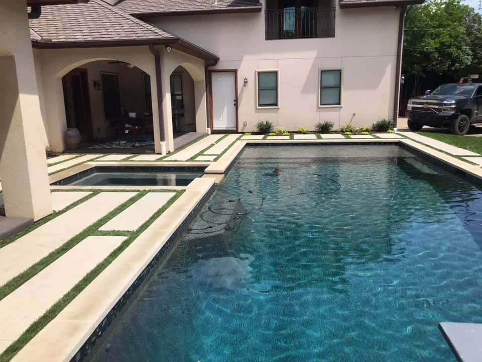 North Dallas Contemporary by Star Of Texas Landscape - Photo 3